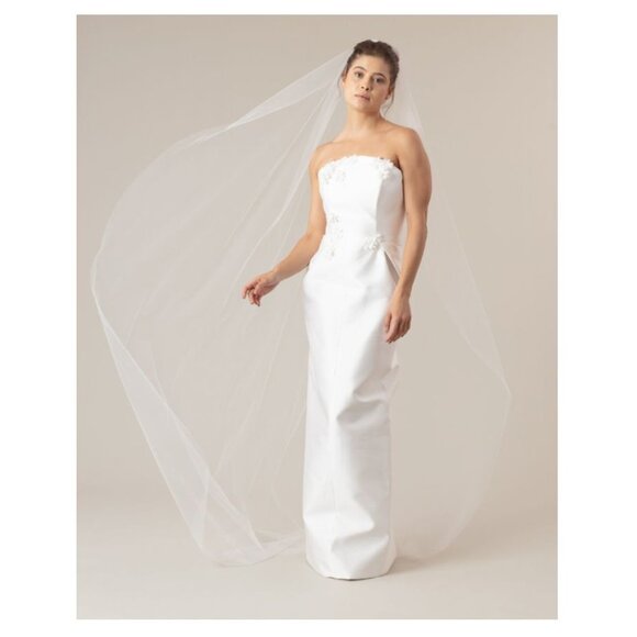 Ofrenda Studio Ursa Veil in Off White One Size New Womens Wedding Bridal Bride - Picture 11 of 13